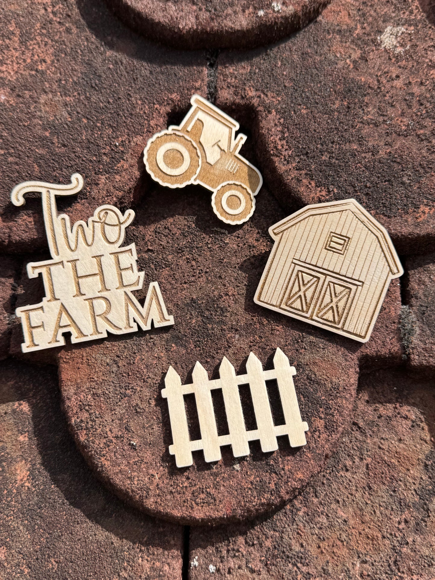 Wooden Two the farm Charm Set