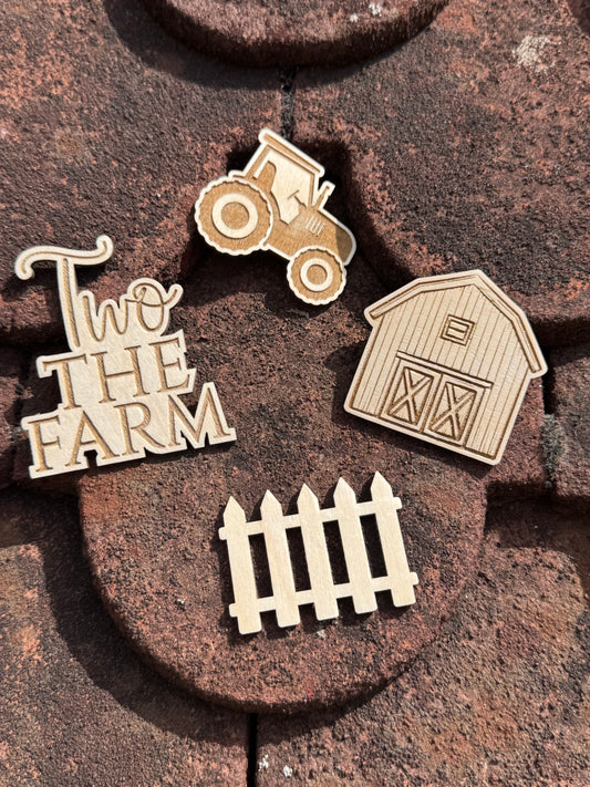 Wooden Two the farm Charm Set